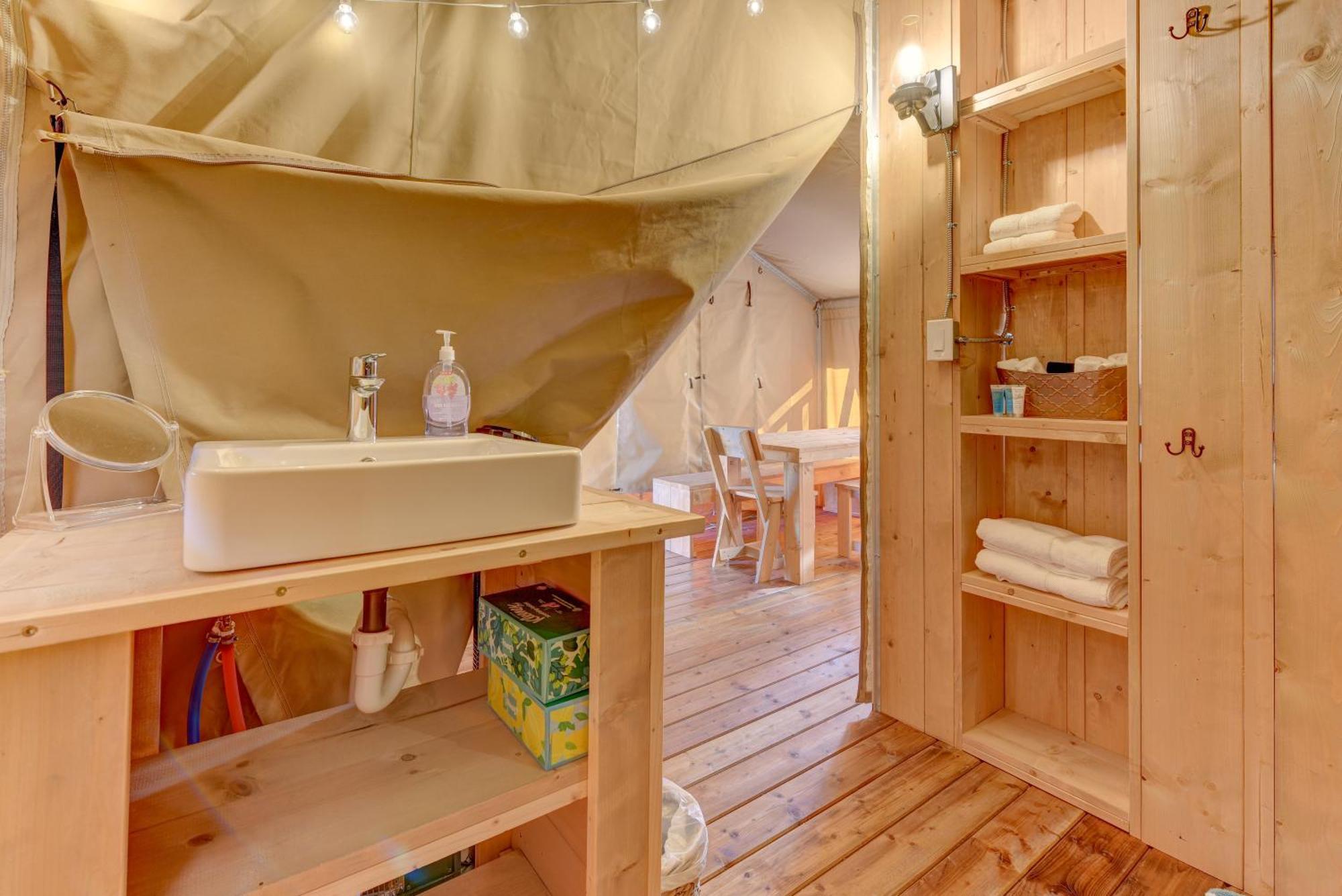 12 Fires Luxury Glamping With Heating #1 Hotel Johnson City Luaran gambar